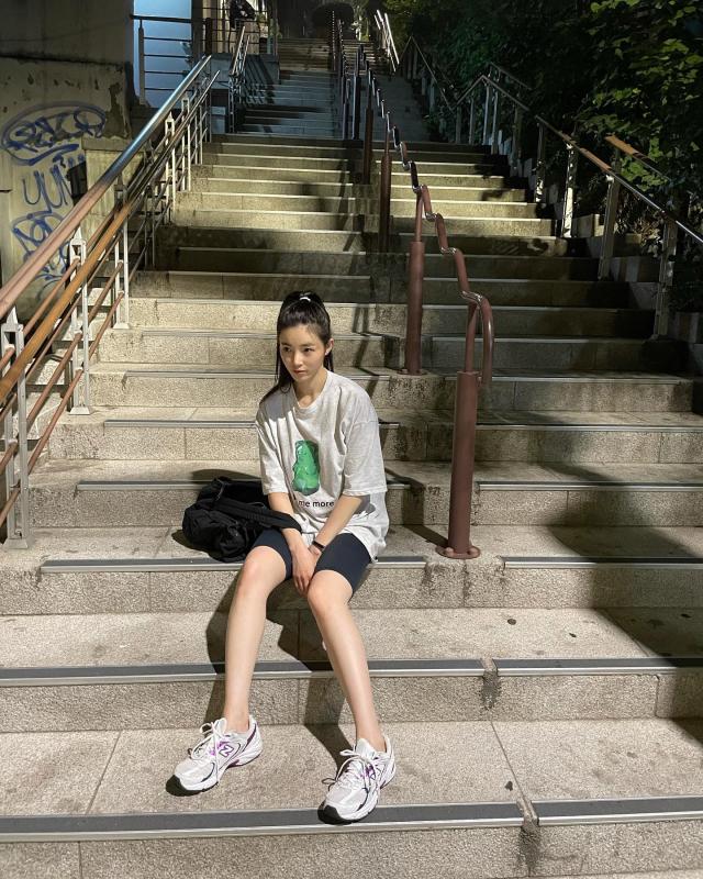 "Nữ hoàng hình thể" đang gây bão mạng vì lột xác xong xinh như Suzy là ai?- Ảnh 19.