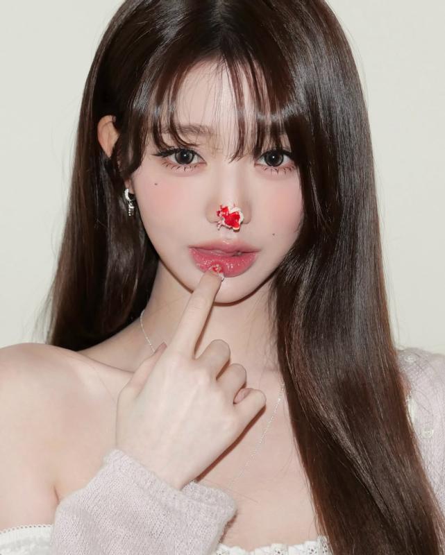 Đây là Jang Wonyoung hay bản sao vô tính thế: Mọi cái đẹp giống nhau như đúc, chính chủ sắp bị thay thế chưa?- Ảnh 4.
