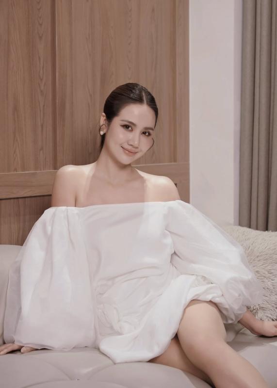 Vbiz có 4 mỹ nhân tuổi Ngọ mặc đẹp: Huyền Lizzie, Lan Ngọc có phải Top 1?- Ảnh 5.