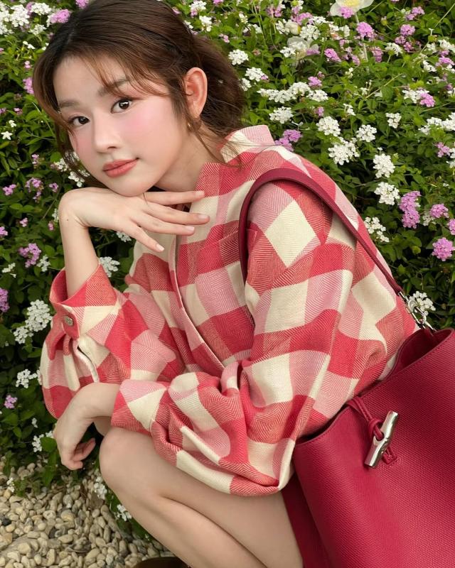 Mỹ nhân Việt mang vibe diễn viên Hàn, mặc đơn giản mà cả cõi mạng mê mẩn- Ảnh 13.