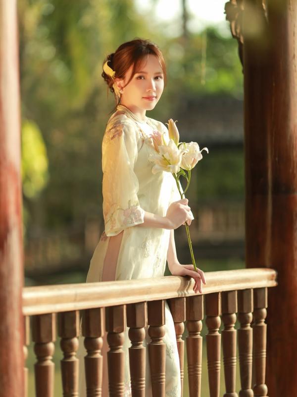 Nhìn Thiều Bảo Trâm tưởng bạn gái HIEUTHUHAI- Ảnh 8.
