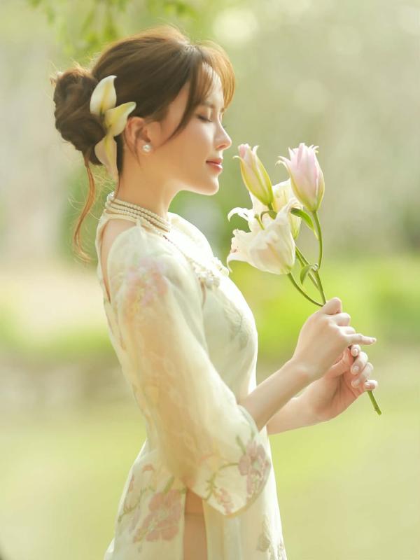 Nhìn Thiều Bảo Trâm tưởng bạn gái HIEUTHUHAI- Ảnh 6.