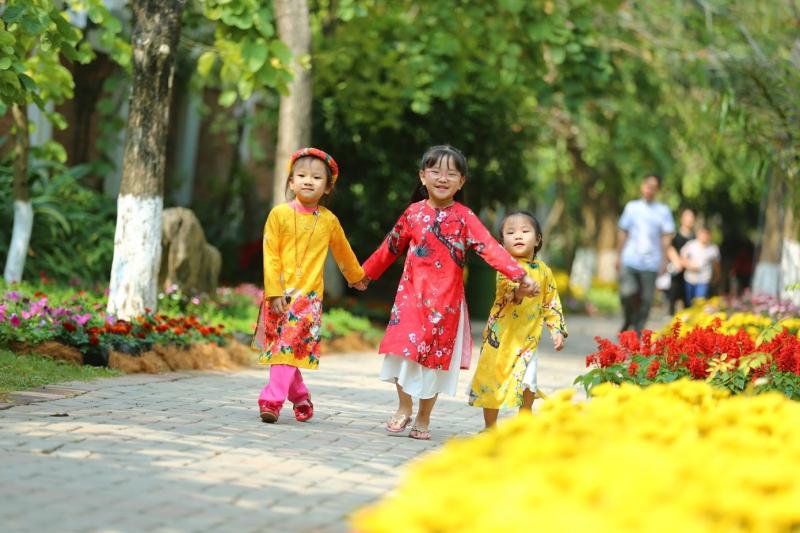 Bác sĩ nhi khoa ‘bật mí’ cách giúp trẻ khỏe suốt kỳ nghỉ Tết- Ảnh 1.