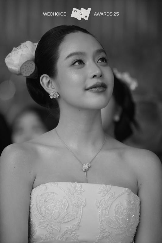 Có mỹ nhân ở WeChoice Awards đẹp đến mức chấp mọi khung hình, visual càng zoom cận càng vô lý- Ảnh 5.