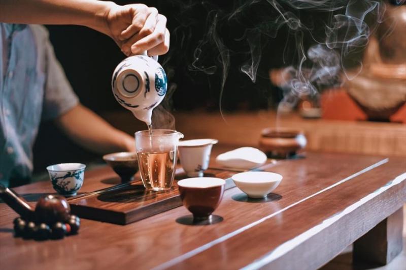 Lợi ích đặc biệt khi uống trà ngày Tết và cách chọn trà phù hợp trong từng tình huống- Ảnh 1.