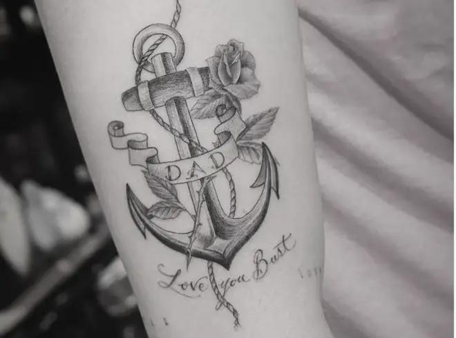 Brooklyn ấu trĩ hết sức: Đã xoá hình xăm tri ân bố - David Beckham, còn cố tình khoe ra như trêu ngươi- Ảnh 3.