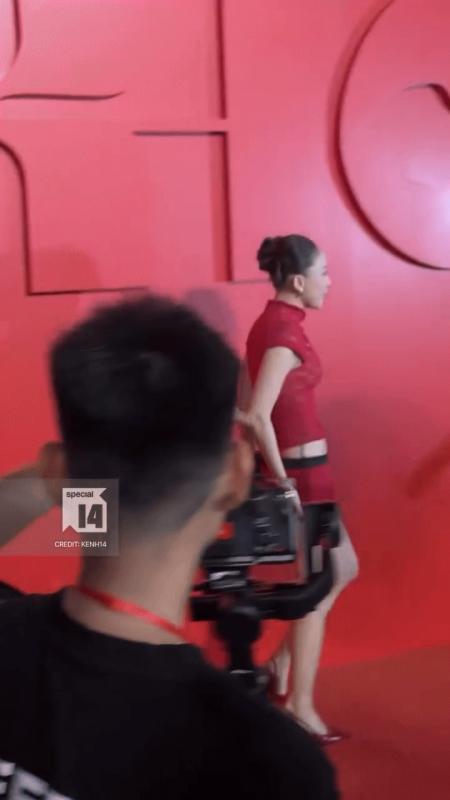 Tóc Tiên gây sốt vì váy ngắn- Ảnh 5.