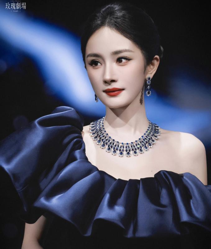 Tiếng gào thét bôi nhọ Dương Mịch giữa lễ trao giải khiến 60 triệu người sốc nặng- Ảnh 2.