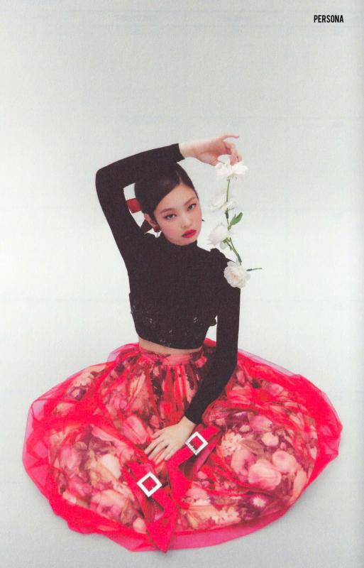 Jennie kín bưng tới sự kiện, netizen phán “lùn thấy cưng”- Ảnh 17.