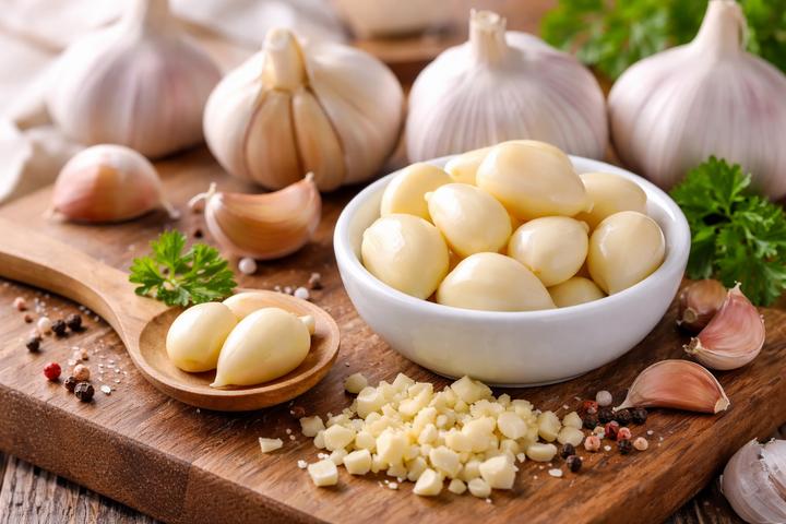 Điều gì xảy ra nếu mỗi ngày đều ăn một tép tỏi sống?- Ảnh 1.