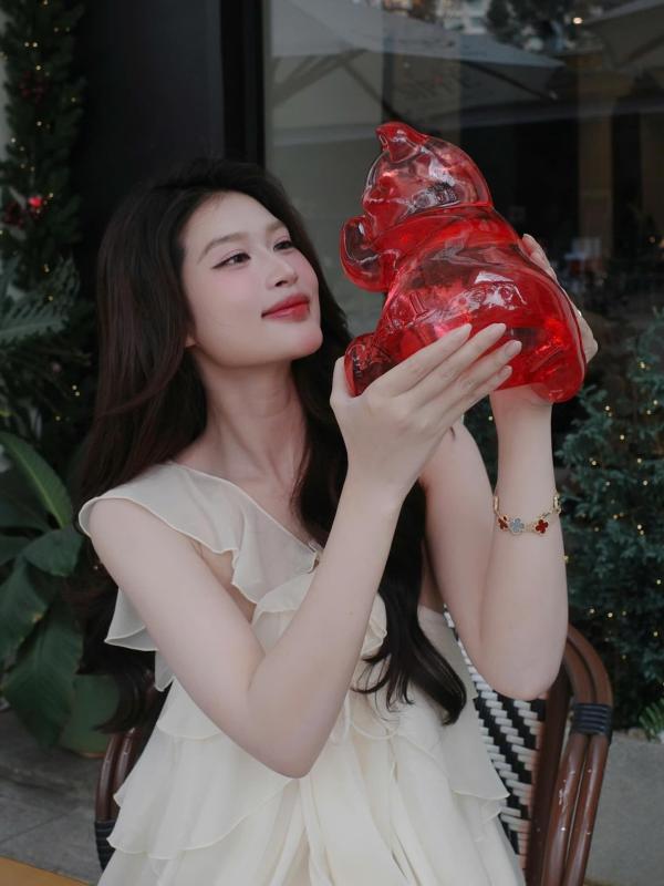 Thiên Ân cắn môi, khoe nhan sắc kéo 3 triệu lượt ngắm nhìn- Ảnh 6.