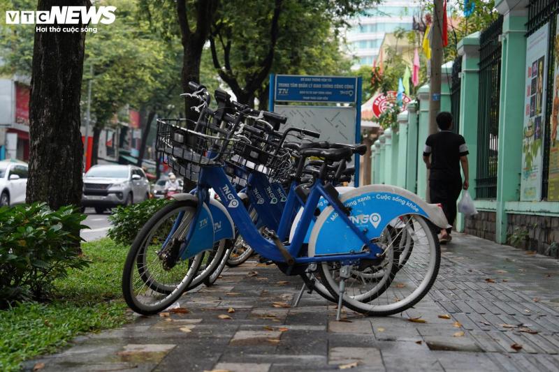 Xe đạp công cộng TP.HCM ế ẩm, du khách ngại dùng vì lý do khó tin- Ảnh 2.