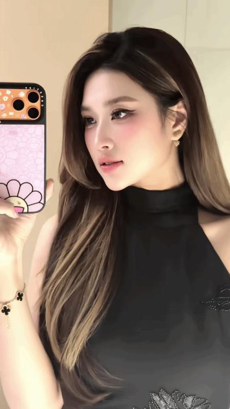 Thiên Ân cắn môi, khoe nhan sắc kéo 3 triệu lượt ngắm nhìn- Ảnh 1.