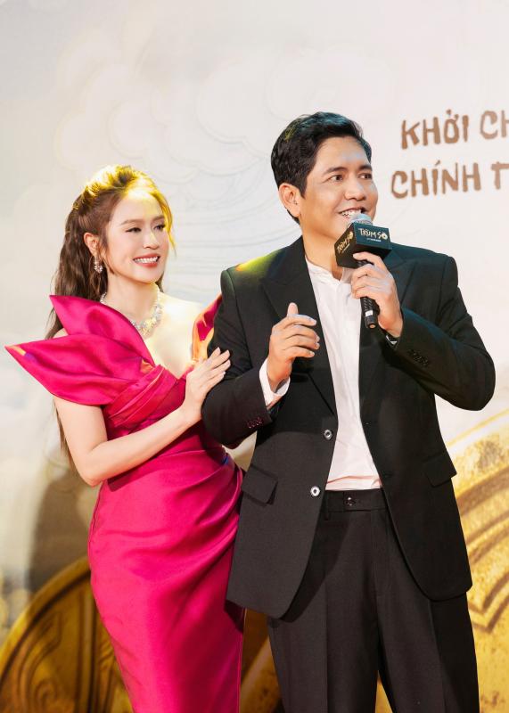 Phim Việt đáng thương nhất lễ 30/4: Chỉ có 1 suất chiếu mỗi rạp, vợ đạo diễn phải đi mời từng người vào xem- Ảnh 5.