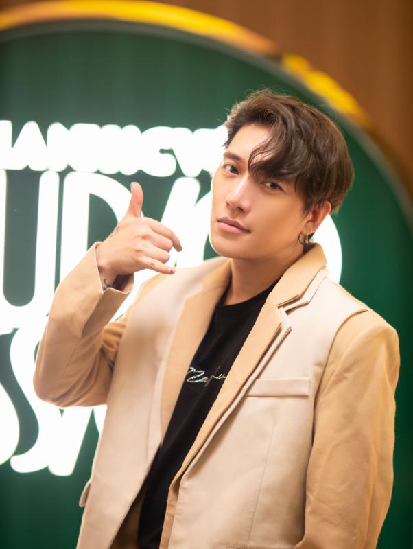 Hòa Minzy - Cẩm Ly lần đầu diễn live ca khúc gây tranh cãi, sửa lời ngay trên sóng trực tiếp- Ảnh 4.