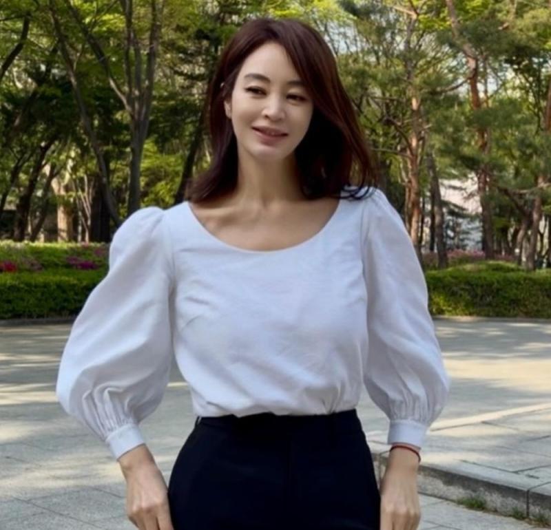 Gương mặt méo mó gây sốc của nữ thần sexy đẹp nhất Hàn Quốc- Ảnh 3.