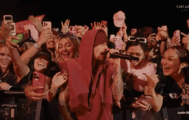 Justin Bieber bị “đụng chạm” nhạy cảm ngay trên sân khấu Coachella- Ảnh 3.