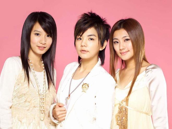 Nhóm nữ xui xẻo nhất showbiz: Người bị lửa thiêu sống bỏng 54%, người ngã từ trên cao chấn thương cột sống- Ảnh 1.