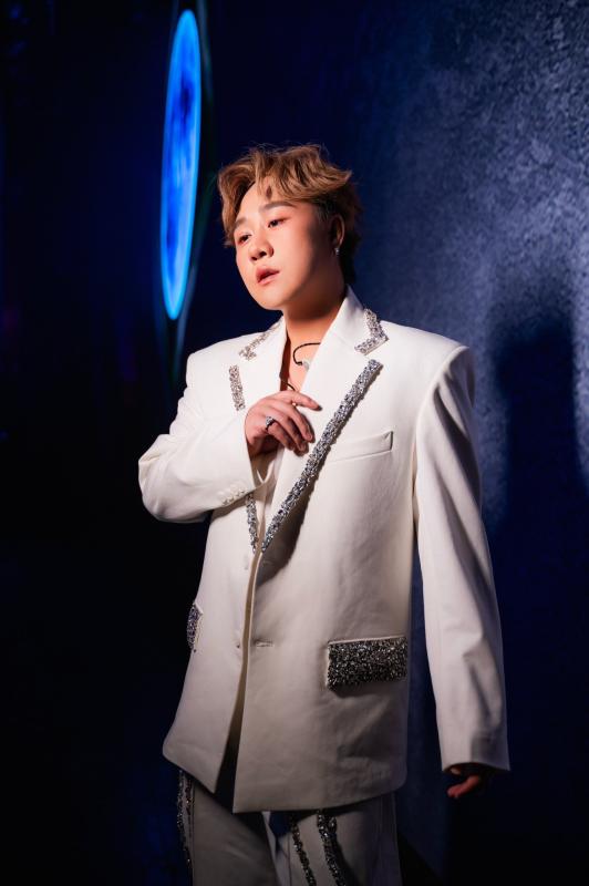 Threads ầm ĩ vì Trung Quân Idol- Ảnh 3.