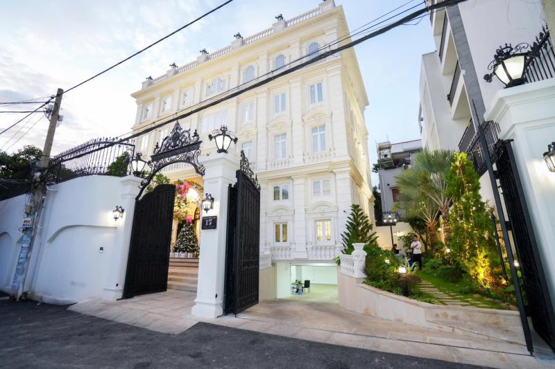 Nam NSƯT cưới nữ đại gia có 3 con riêng, sở hữu biệt thự 200 tỷ: "Anh mong nắm tay em thật chặt"- Ảnh 3.