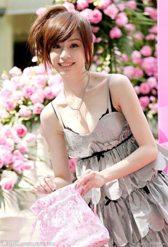 Mỹ nhân được giới CEO cả nước bảo vệ bằng mọi giá: Thi Chị Đẹp có dàn đại gia "chống lưng", cất giọng hiểu luôn lý do- Ảnh 1.