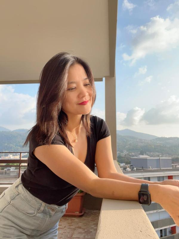 Mỹ nhân "Người đàn bà yếu đuối" từ bỏ showbiz cưới chồng Tây, giờ bán phở ở Thụy Sĩ- Ảnh 1.