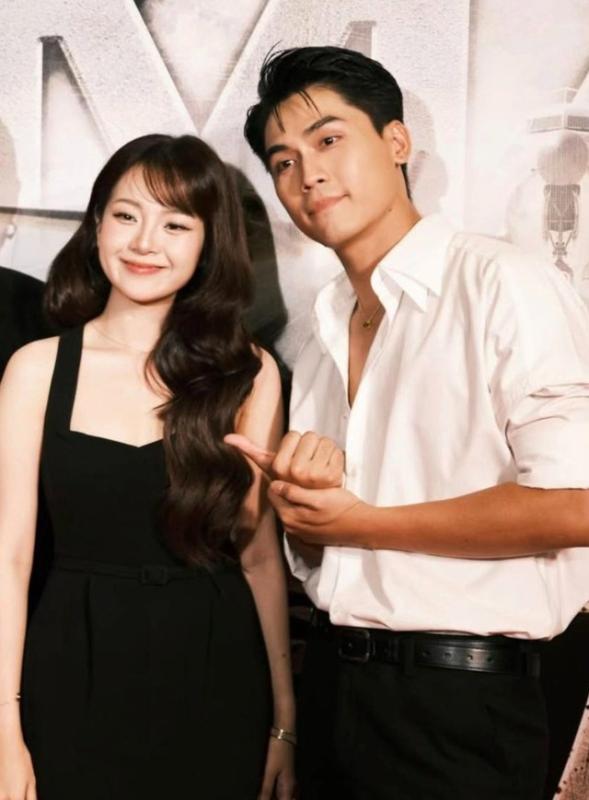 Cặp đôi phim giả tình thật được cả Vbiz đẩy thuyền: Đồng nghiệp gọi là "vợ chồng", nhà trai nói 1 câu lộ hint hẹn hò- Ảnh 15.