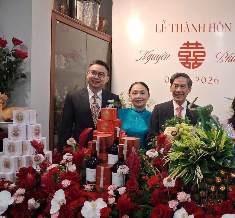 Nam NSND lương 6 triệu/tháng, sống bên mỹ nhân đình đám trong căn nhà 4 tầng ở phố Giáp Nhị- Ảnh 6.