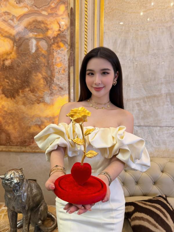 Mỹ nhân Việt xuất hiện cùng mẹ của bác sĩ thẩm mỹ, lộ thêm thông tin bé trai vừa công khai- Ảnh 9.