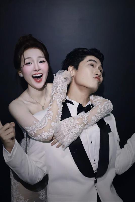Cặp đôi phim giả tình thật được cả Vbiz đẩy thuyền: Đồng nghiệp gọi là "vợ chồng", nhà trai nói 1 câu lộ hint hẹn hò- Ảnh 14.