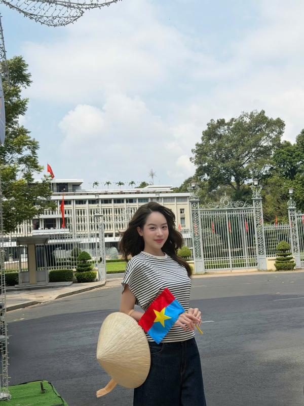 Hoa hậu Đỗ Hà vi vu cùng chồng, 1 mỹ nhân lộ hint bầu bí và loạt hoạt động sao Việt ngày nghỉ lễ- Ảnh 2.