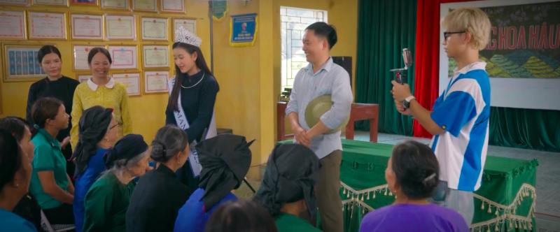 Lần đầu có Hoa hậu cộng đồng mà chỉ thấy sống vì mình: Chảnh chọe không coi ai ra gì, hỗn láo với bố ruột- Ảnh 5.