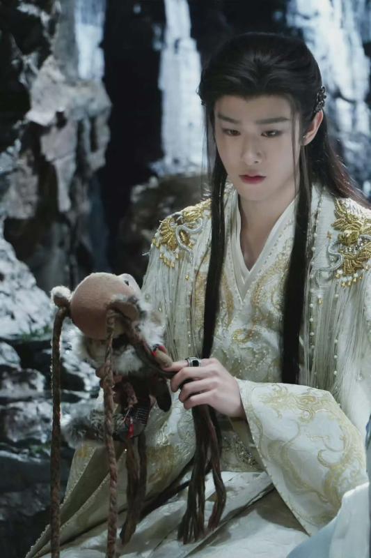 Lộ diện Tiểu Long Nữ bản nam đẹp chả kém Lưu Diệc Phi: Thanh lãnh như sương, phiêu dật như tiên, trăm năm khó tìm- Ảnh 6.