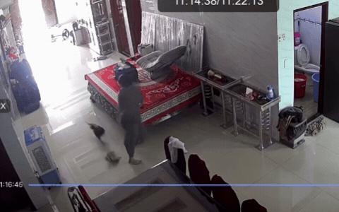 43 triệu người "nín thở" vì 1 chuyện diễn ra trong nhà Lê Dương Bảo Lâm, hàng xóm phải kéo đến xem hiện trường- Ảnh 2.
