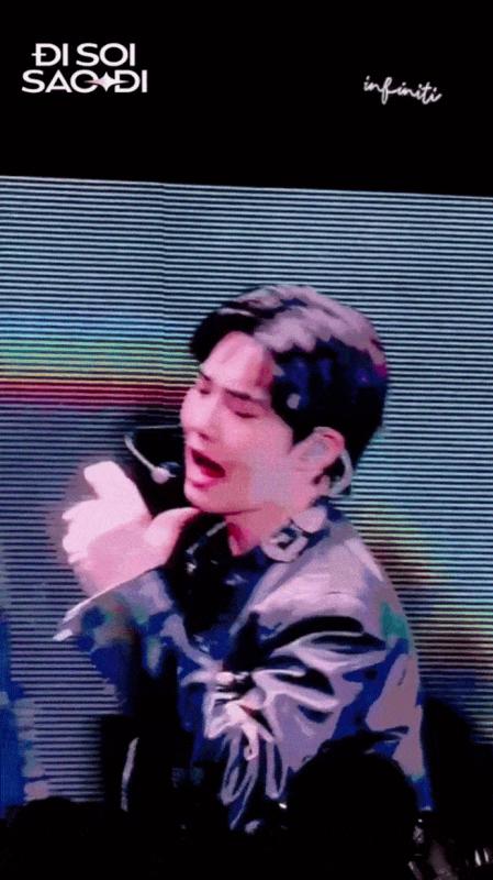 EXO mở màn concert ở Việt Nam cháy thôi rồi, hát live - nhảy đỉnh còn mặc cả áo dài “chiều” fan- Ảnh 2.