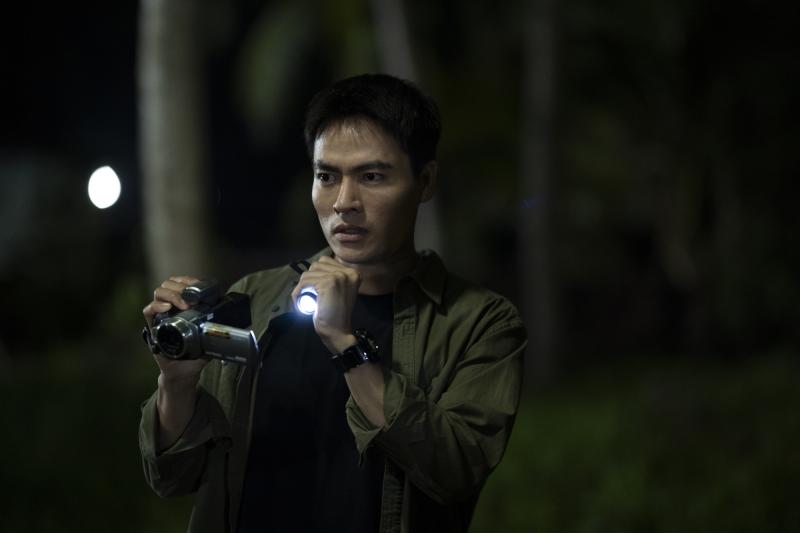 Cuối cùng cũng có phim Việt vượt qua Phí Phông chiếm top 1 phòng vé, nam chính cả đời chưa từng diễn hay đến thế- Ảnh 5.