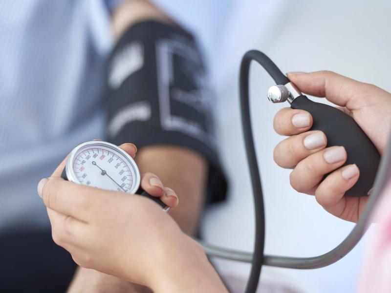 Không chỉ rụng tóc, mất ngủ: Sau sinh phụ nữ còn đối mặt loạt biến chứng đáng sợ này- Ảnh 3.