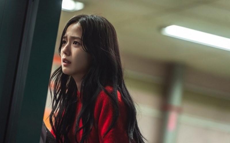 "Cannes rẻ tiền vì Jisoo (BLACKPINK)"- Ảnh 4.
