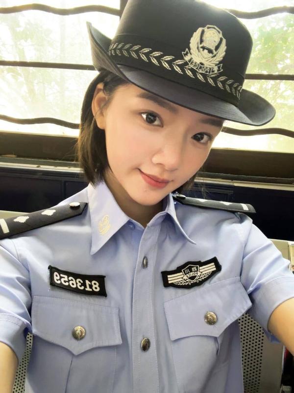 Đến bao giờ mỹ nhân này mới chịu giải nghệ: 1 tháng có 2 phim đều flop, đã diễn dở còn háo danh- Ảnh 8.