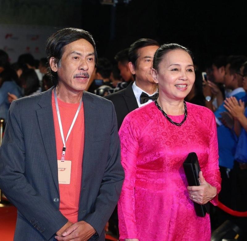Nam NSND lương 6 triệu/tháng, sống bên mỹ nhân đình đám trong căn nhà 4 tầng ở phố Giáp Nhị- Ảnh 3.
