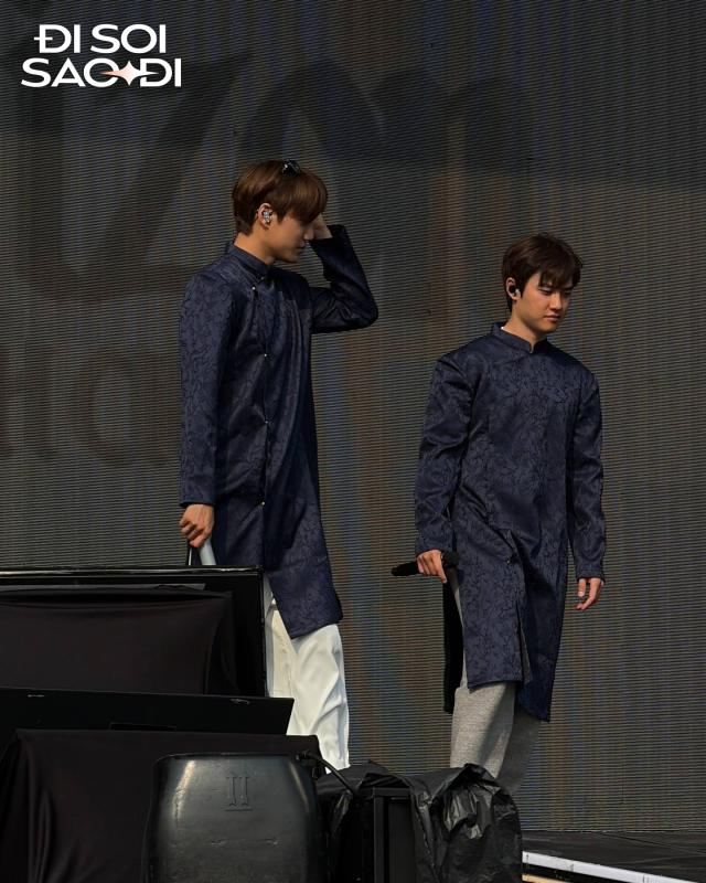 EXO mở màn concert ở Việt Nam cháy thôi rồi, hát live - nhảy đỉnh còn mặc cả áo dài “chiều” fan- Ảnh 7.