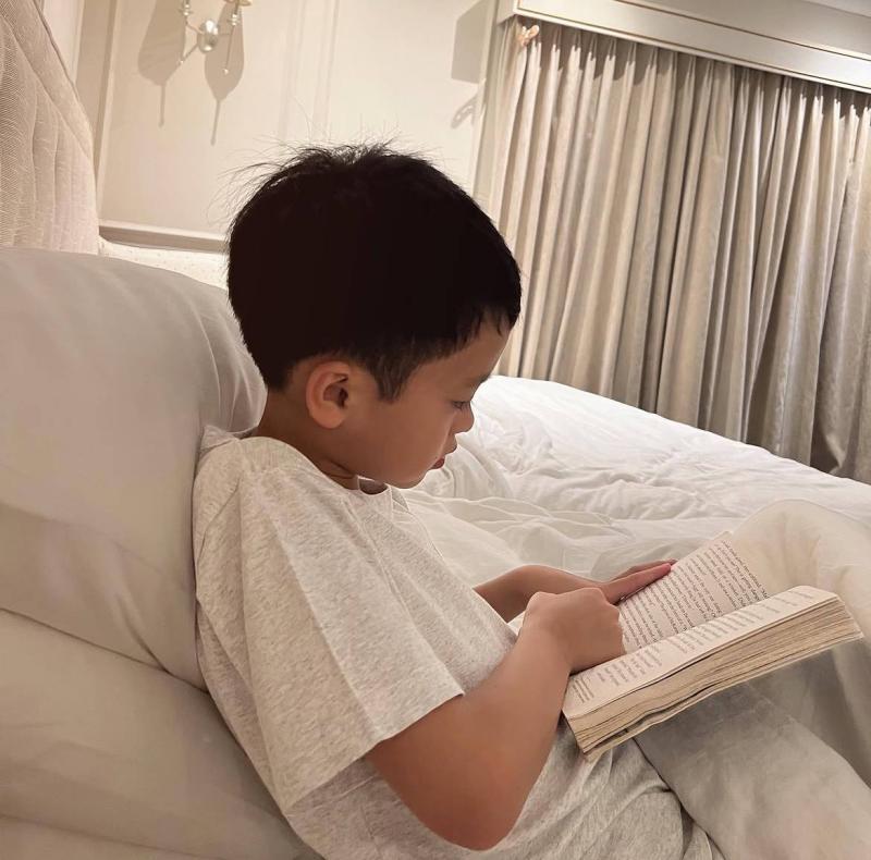Nhóc tỳ Vbiz lần đầu lộ rõ mặt: Mẹ là ngôi sao hạng A, ông nội là tỷ phú- Ảnh 7.