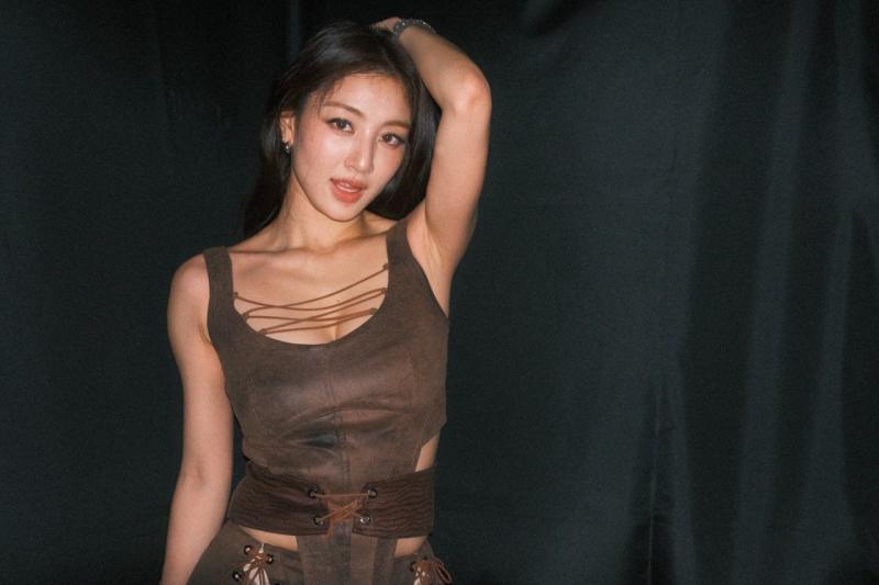 Showbiz có mỹ nhân đẹp như hiện thân của nữ thần Hy Lạp: Body tượng tạc, nhìn cơ bụng là đủ phát sốt- Ảnh 10.
