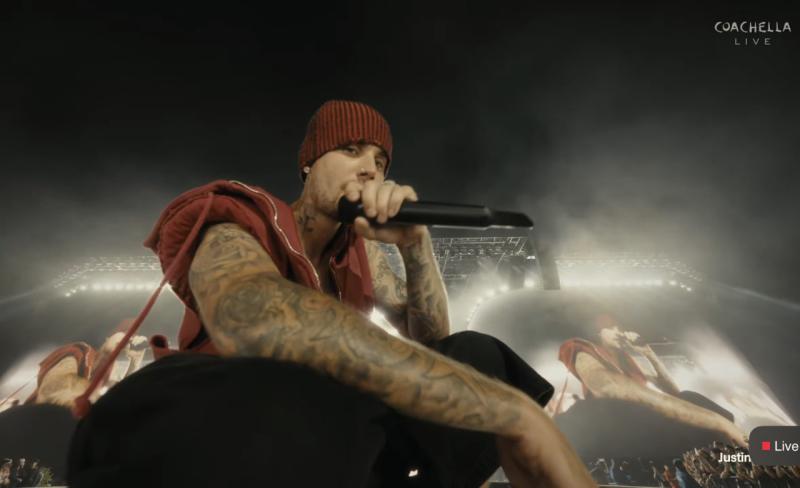 Justin Bieber bị “đụng chạm” nhạy cảm ngay trên sân khấu Coachella- Ảnh 4.