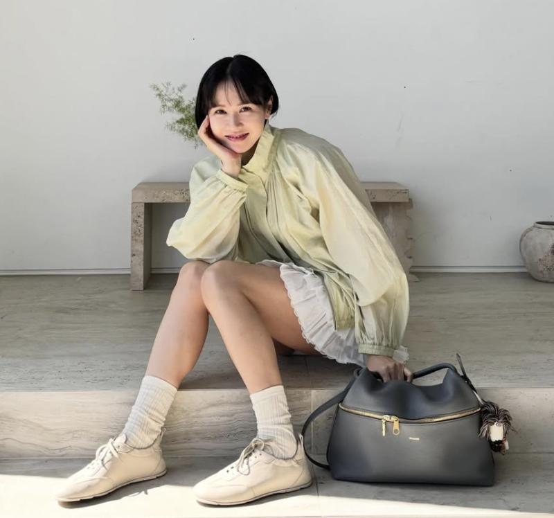 Đẹp cỡ Son Ye Jin vẫn phải đầm đìa mồ hôi trong phòng gym, U50 nhan sắc đỉnh chóp, Hyun Bin mê tít - Ảnh 8.