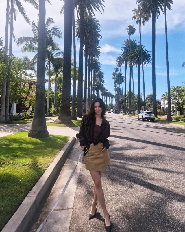“Công chúa lai” đầu tiên của showbiz: Bị cấm hoạt động suốt 4 năm, nay làm ca sĩ mạng với 228 người hâm mộ - Ảnh 5.