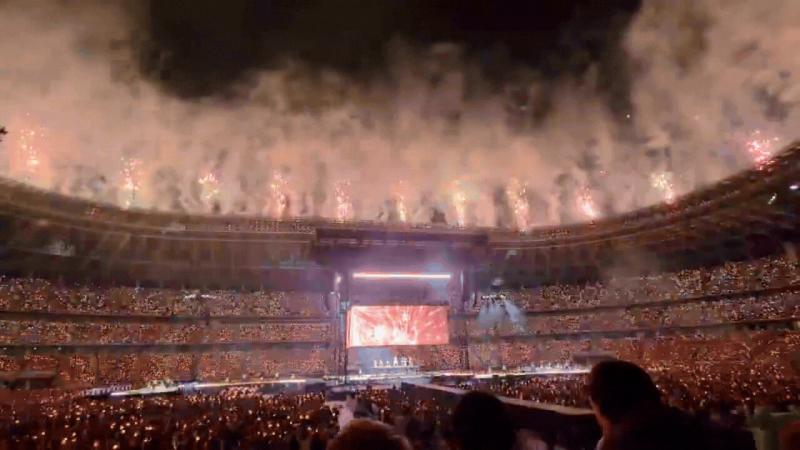 Concert như lễ hội quốc gia của 9 mỹ nhân bị chê hết thời, kỷ lục làm nên lịch sử 10 năm sau cả showbiz còn nể- Ảnh 1.