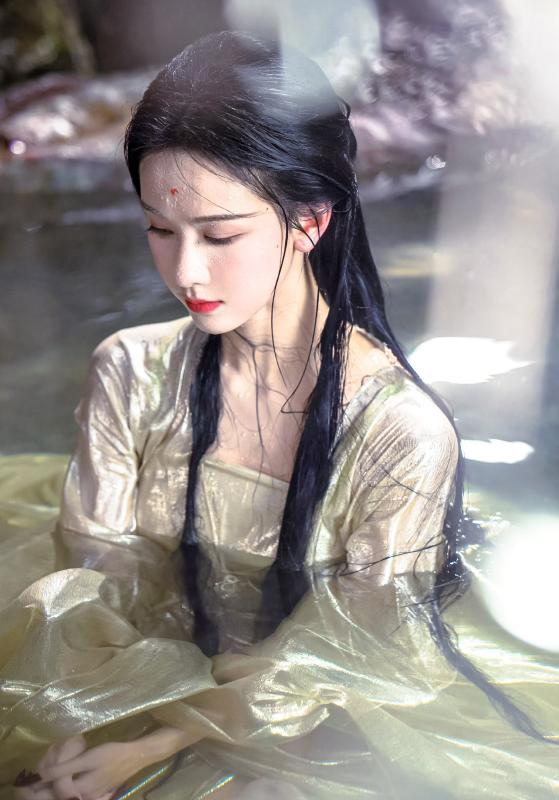 1 cái xoay người của mỹ nhân này đủ làm nghiêng ngả cả một triều đại: Nhan sắc bỏ xa thế gian phàm tục- Ảnh 8.