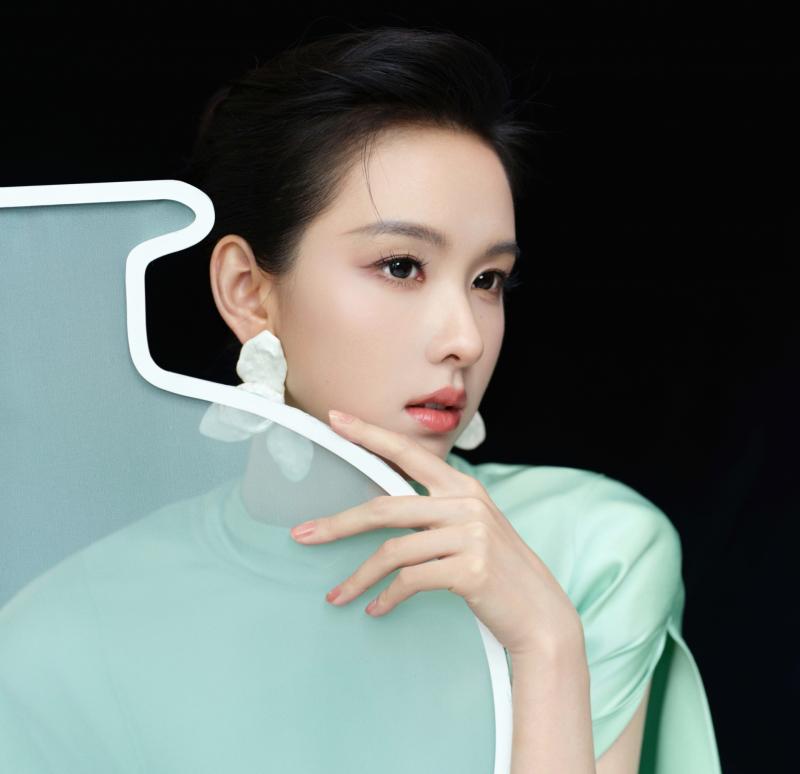 1 cái xoay người của mỹ nhân này đủ làm nghiêng ngả cả một triều đại: Nhan sắc bỏ xa thế gian phàm tục- Ảnh 2.