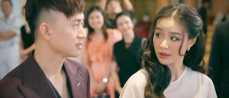 Trần đời chưa thấy Hoa hậu Việt nào kém sắc thế này: Sợ nhất nụ cười nhếch mép, trông đểu giả vô cùng- Ảnh 2.